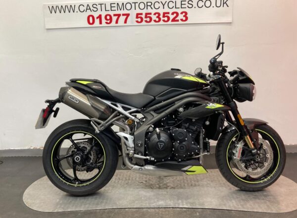 Speed triple 1050 deals 2020